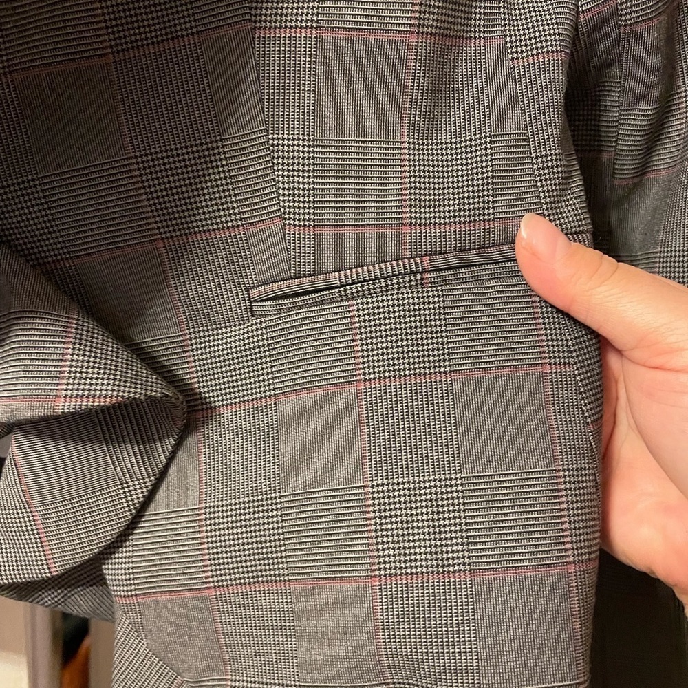 H&M HOUNDSTOOTH RUFFLE BLAZER - Picture 3 of 4